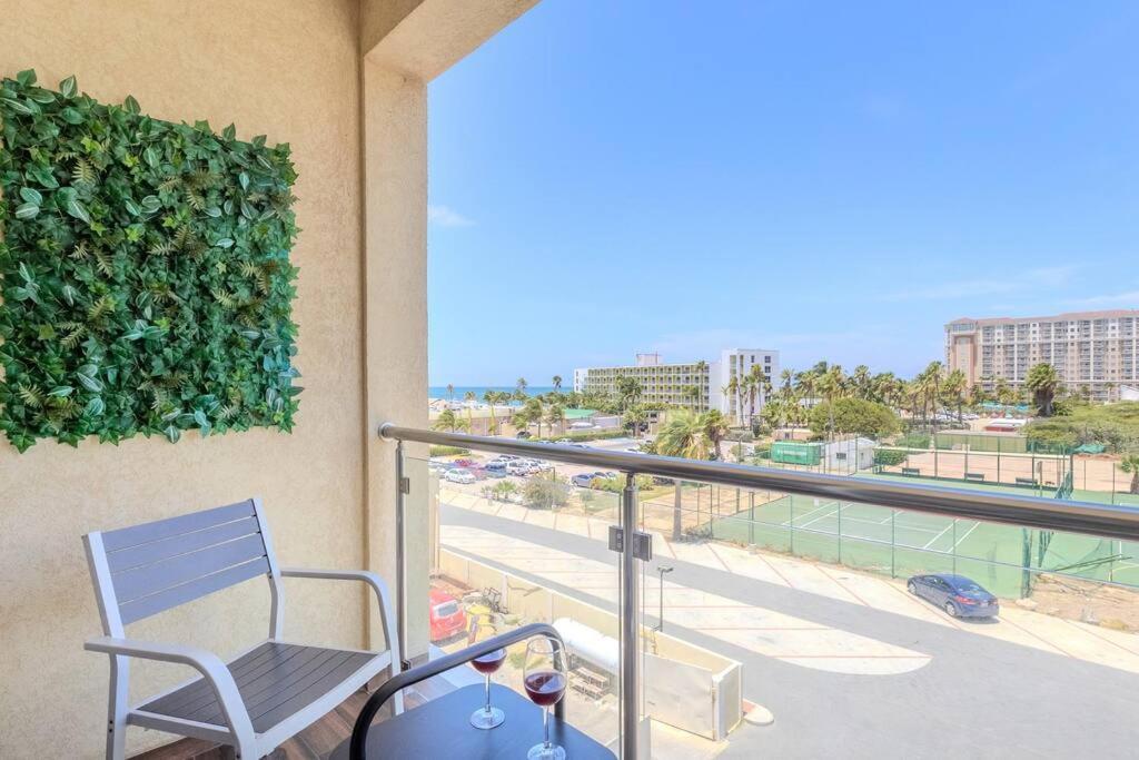 Luxury Ocean Views Condo In 棕榈滩 外观 照片