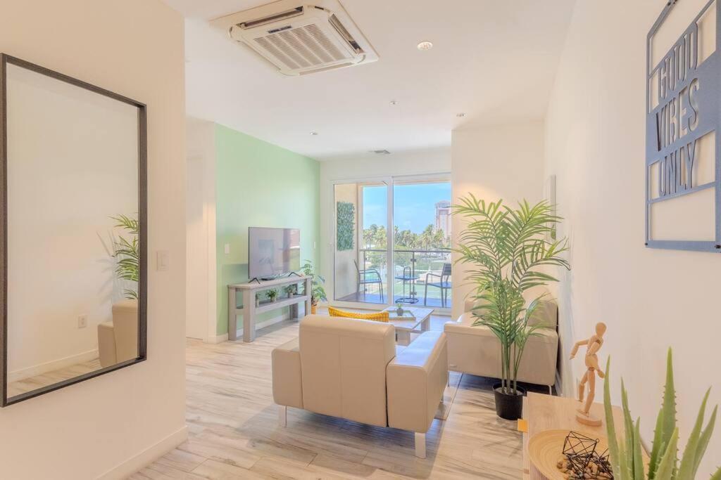 Luxury Ocean Views Condo In 棕榈滩 外观 照片